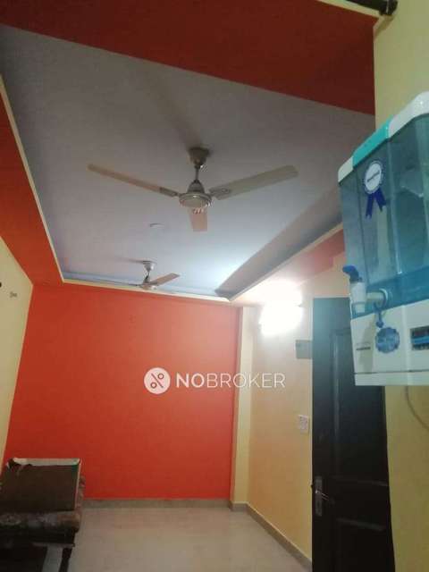 2 BHK Flat In Standalone Building  For Sale  In Naya Ganj
