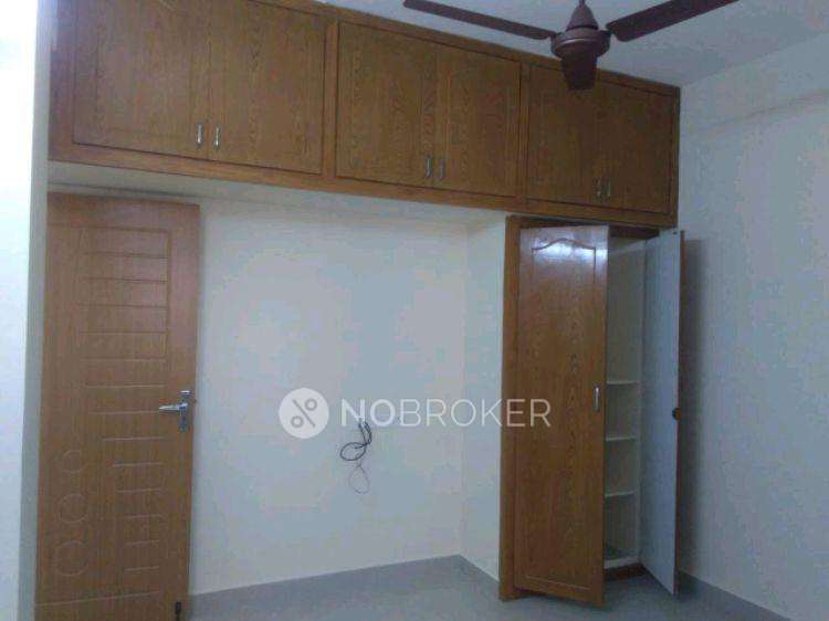 2 BHK Flat In Ganesh Rainbow Apartments For Sale  In Kolapakkam