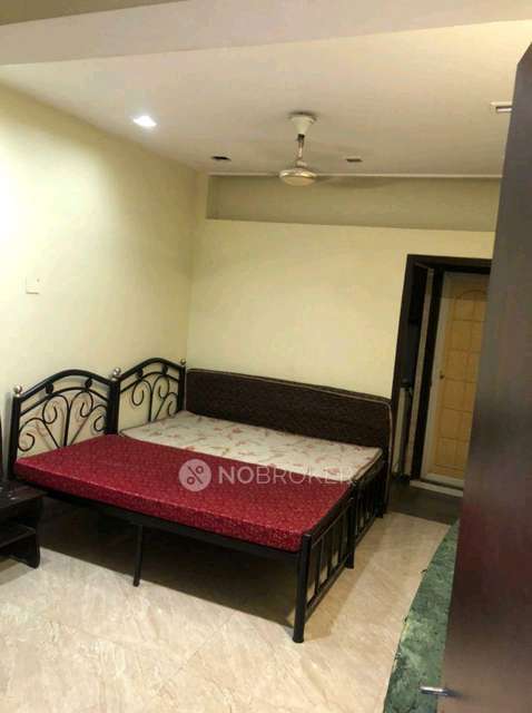 1 BHK Flat In Swapna Surabhi Chs for Rent  In Santacruz East