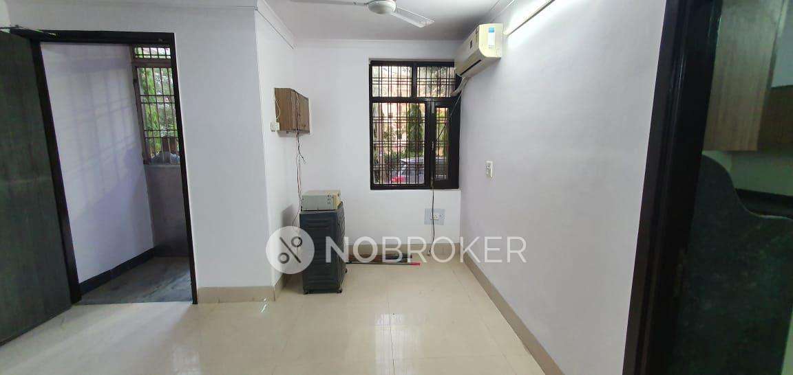 4 BHK Flat In Mitra Vihar For Sale  In Pitam Pura