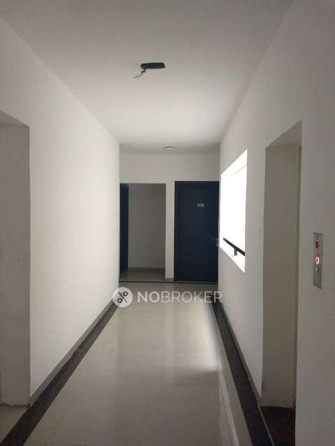 2 BHK Flat In Umang Premiere Building B2 For Sale  In Wagholi