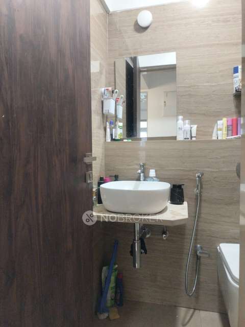 2 BHK Flat In Platinum Life For Sale  In Anderi West