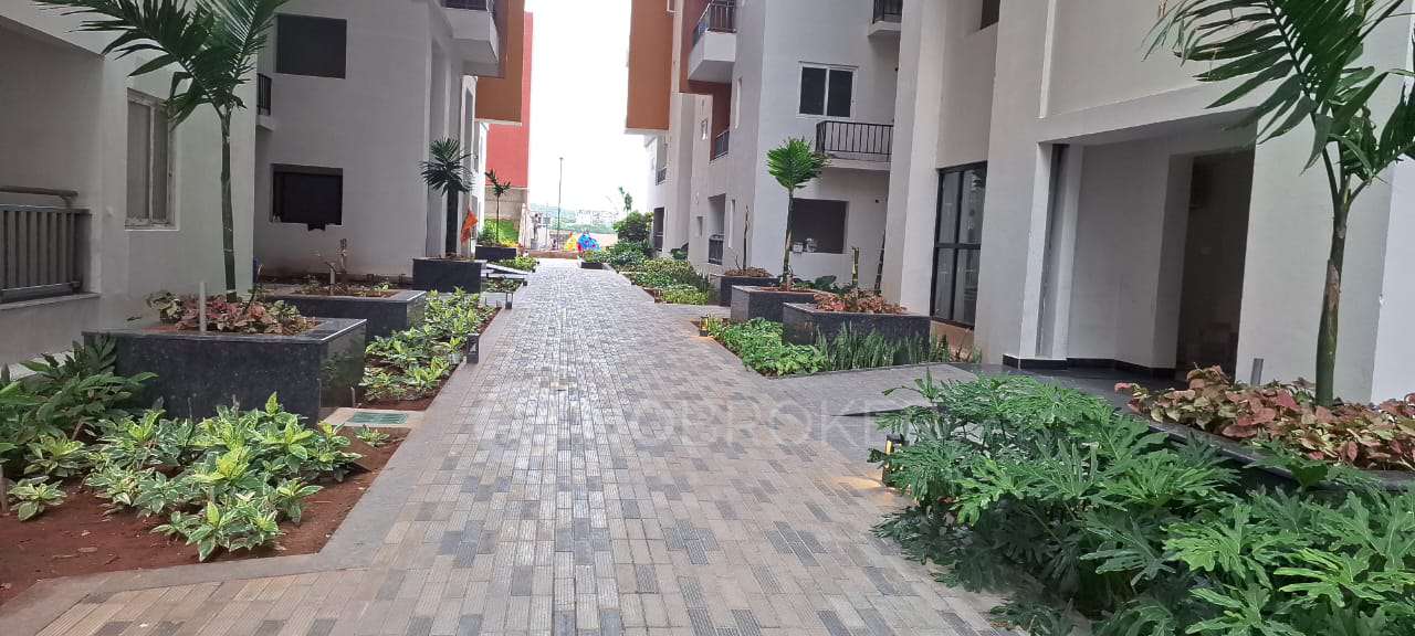 2 BHK Flat In Hallmark Skyrena For Sale  In Narsingi