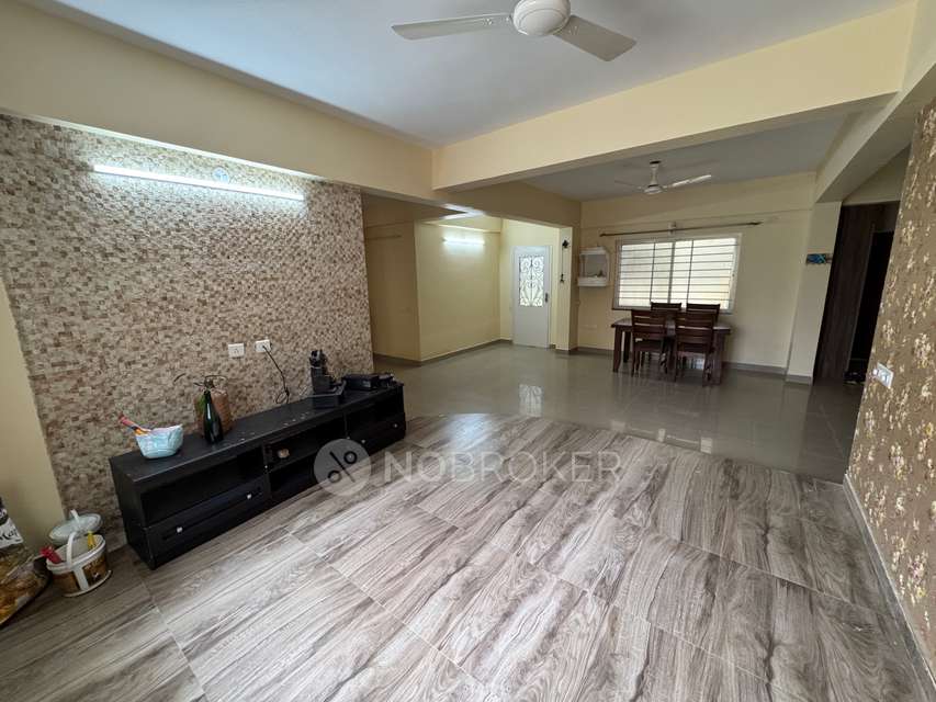 2 BHK Flat In  Shakthi  Trankqulis for Rent  In Dinnur
