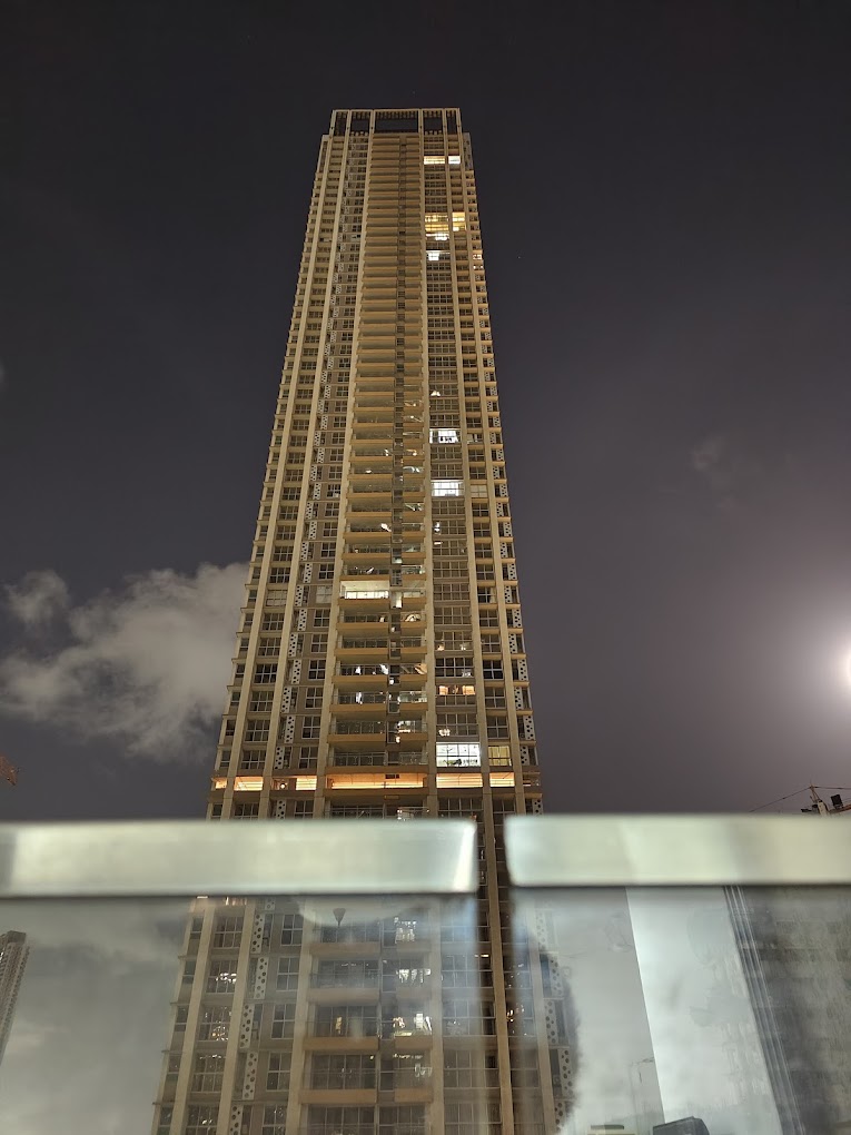 Lodha Venezia, Parel
