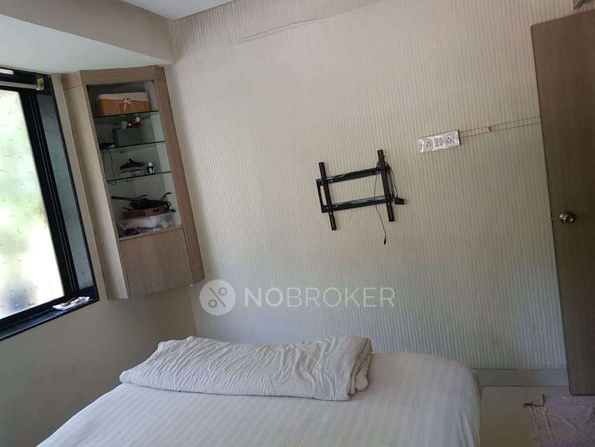 1 BHK Flat In Gurudarshan Apartment For Sale  In Ghatkopar West