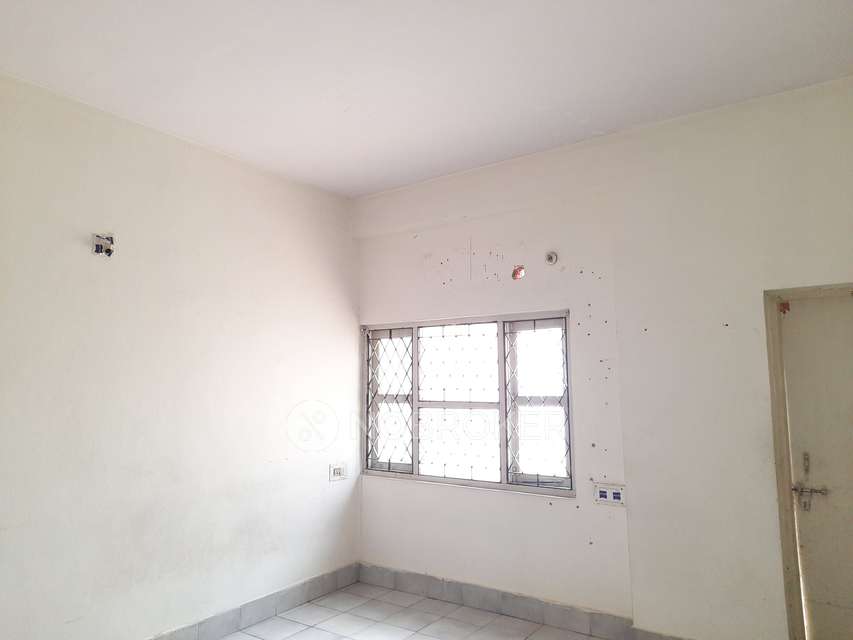 2 BHK Flat In Rk Complex Kachiguda For Sale  In Kachiguda