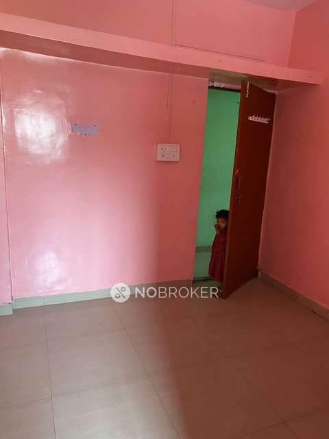 1 RK Flat In Noor Manzil Building  for Rent  In Thergaon