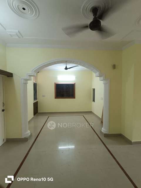 3 BHK Flat In Standalone Buidling for Rent  In Sector 31