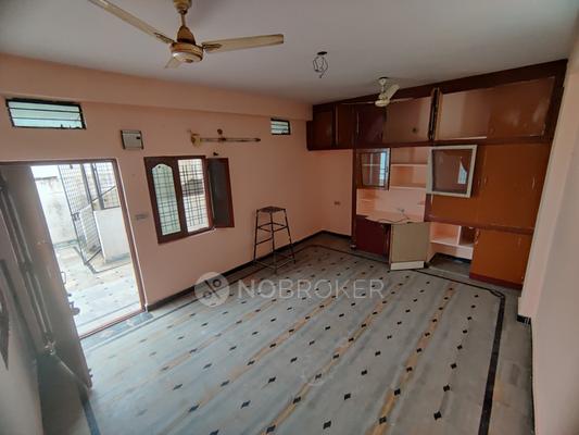 1 BHK Flat In Standalone Building  for Rent  In  Banjara Hills