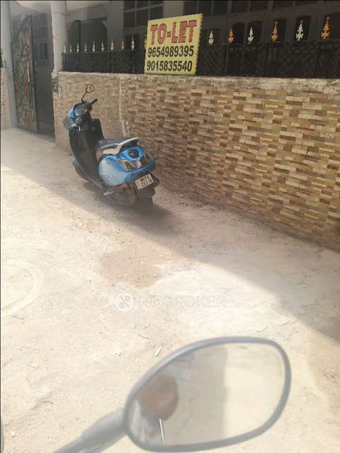 1 RK Flat for Rent  In Ashok Vihar Phase Ii