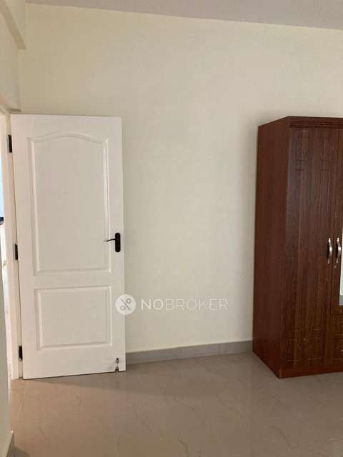 2 BHK Flat In Nbr Lakeview Apartments For Sale  In Electronic City