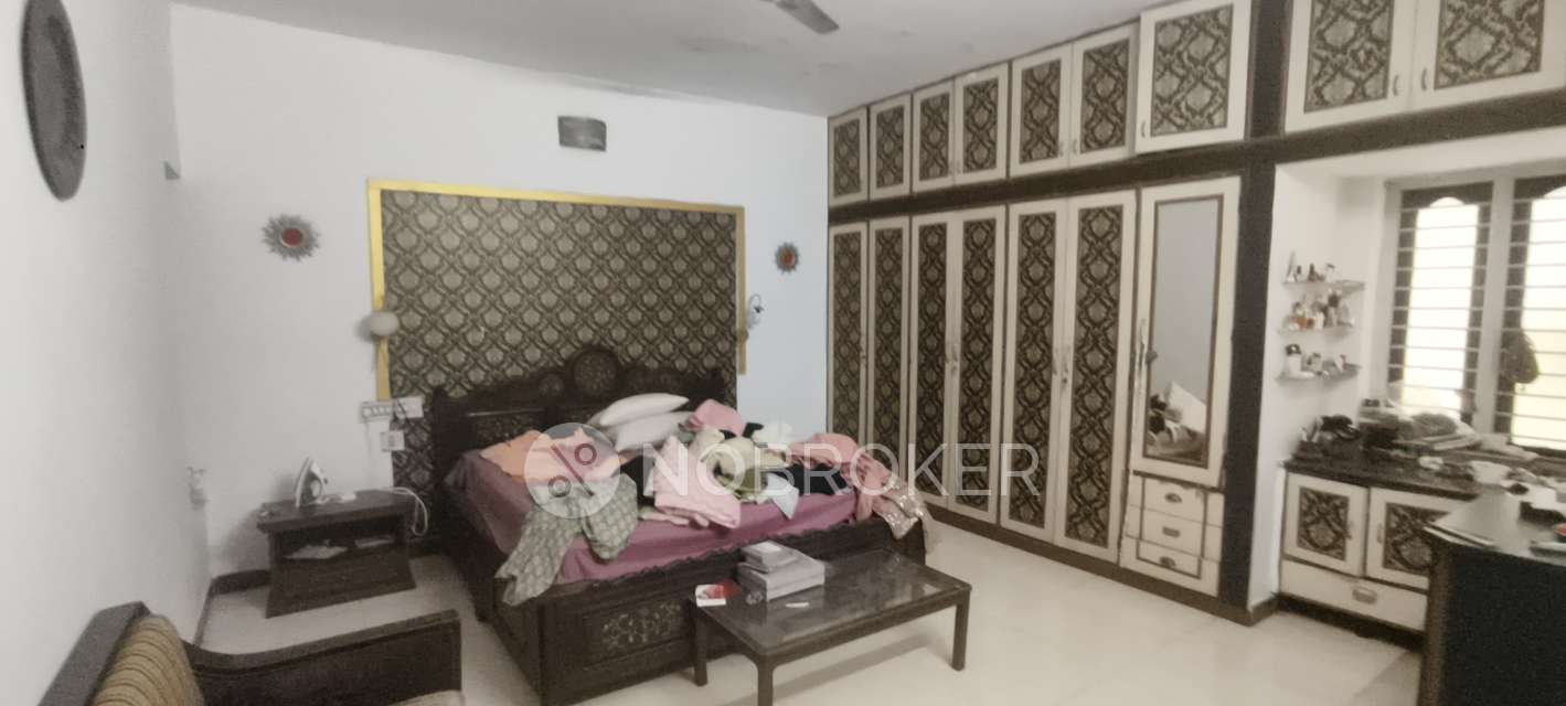 4+ BHK House For Sale  In Mathikere