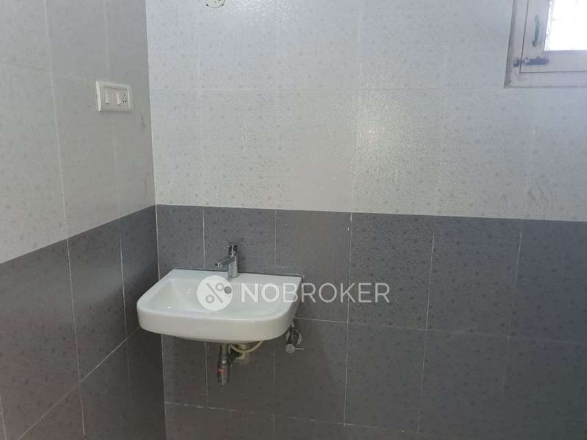 2 BHK Flat In Saint Trasa  For Sale  In Korattur