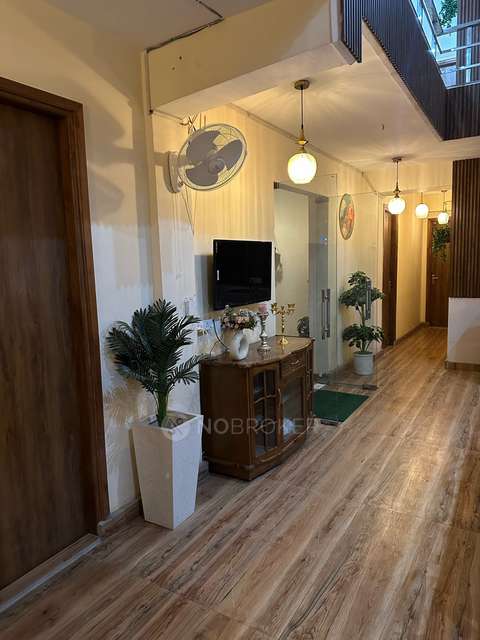 PG for Girls in Sector 23a