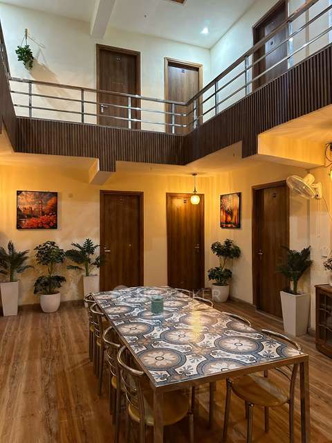 PG for Girls in Sector 23a