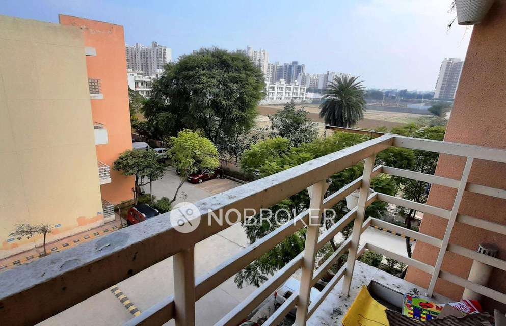 3 BHK Flat In Bptp Park Floors 1 For Sale  In Faizupur Majra Neemka