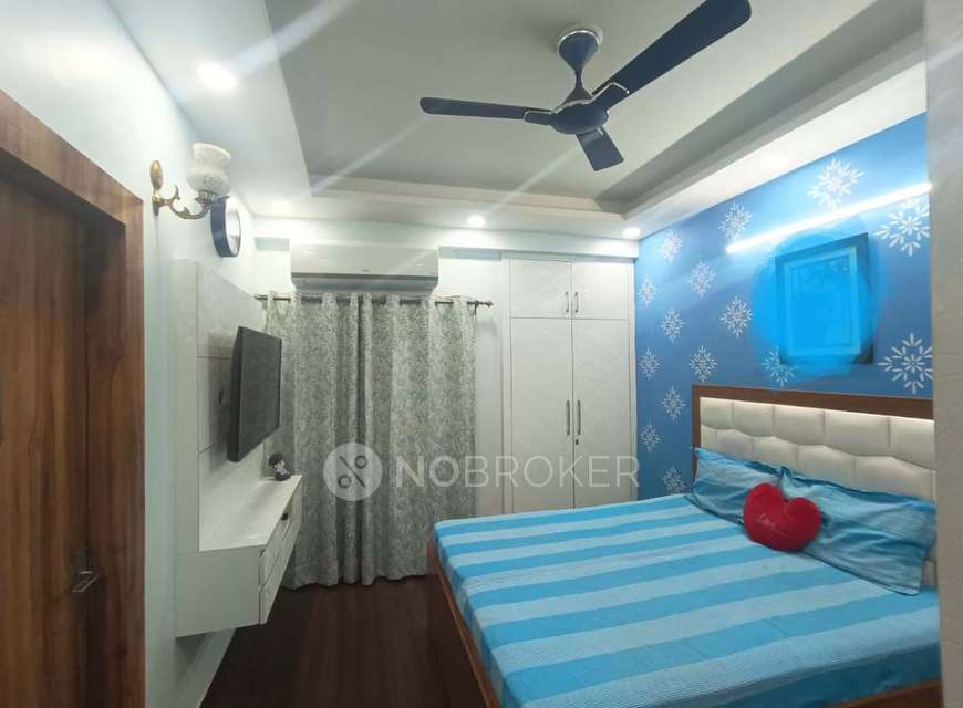 2 BHK Flat In Ajnara Le Garden, Sector 16 For Sale  In Sector 16