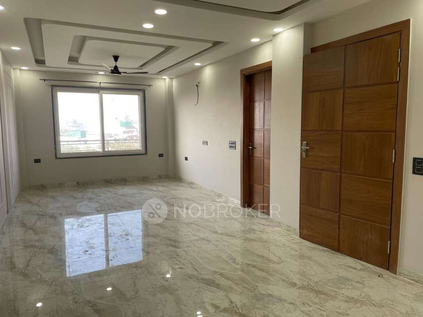 4 BHK Flat for Rent  In Sector 5