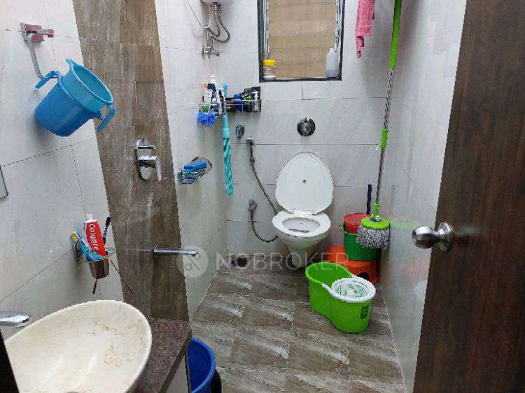 2 BHK Flat In Kaustubh Sun Moon Chs Ltd For Sale  In Borivali East