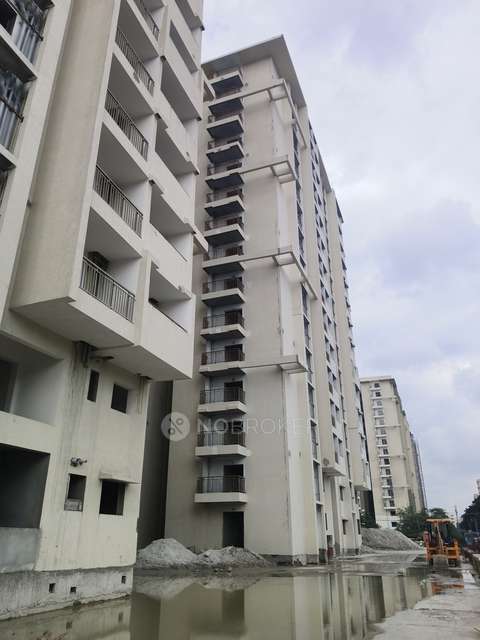 3 BHK Flat In Vasavi Lake City, Hafeezpet For Sale  In Hafeezpet