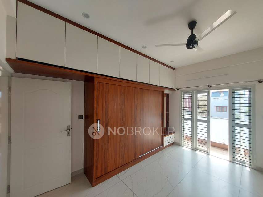 2 BHK Flat In Provident Park Square, Judicial Layout 2nd Phase for Rent  In Vakil Garden City