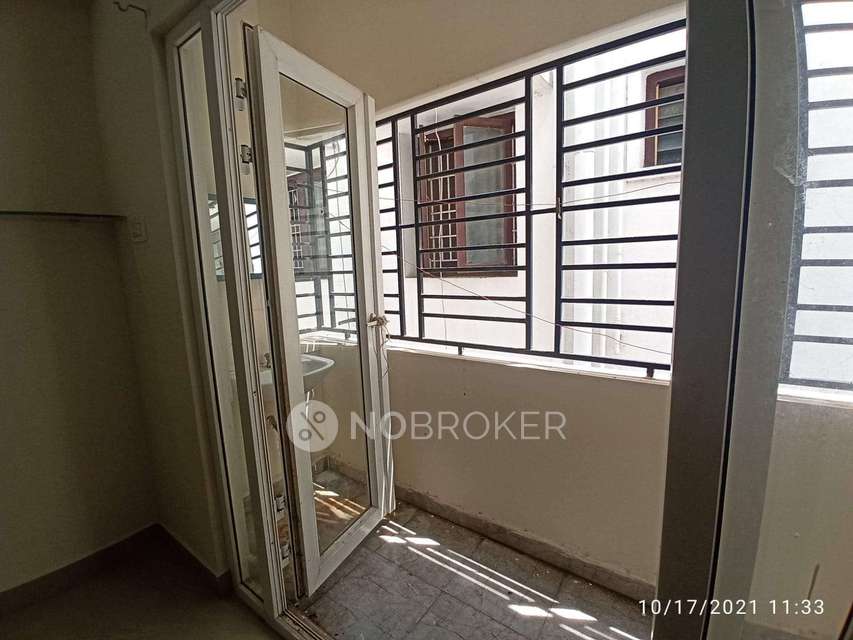 2 BHK Flat In Legacy Homes Apartment For Sale  In Medavakkam