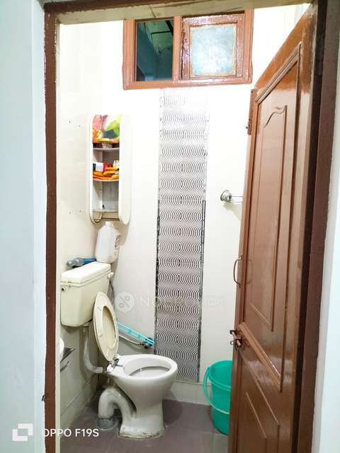 2 BHK Flat For Sale  In Laxmi Nagar