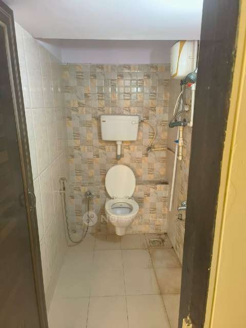 2 BHK Flat In Regal Square - Phase 1 For Sale  In Bhadwad Gaon, Sonale Village