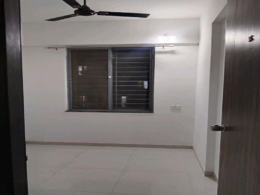 Single Room for Female In 2 BHK  In Abhimaan Vishwa In Chikhali