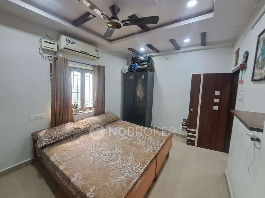 2 BHK Flat In Skt Vishnu Srinivasam Apartments For Sale  In Mallapur