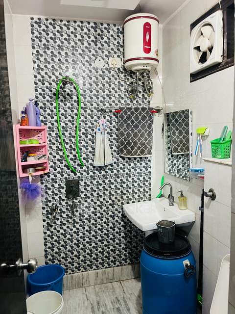 2 BHK Flat In Shri Kunjh Bihari Apartment For Sale  In Burari