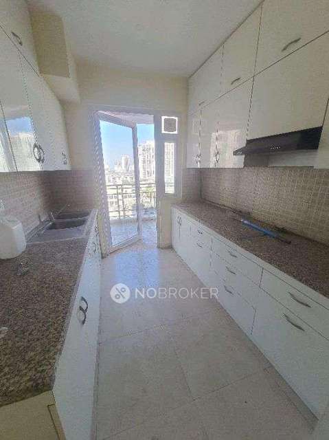 3 BHK Flat In Dlf Skycourt , Sector 86 For Sale  In Sector 86