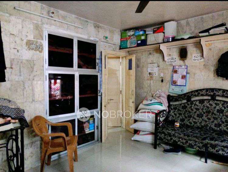 1 BHK Flat In Sahil Building Kurla West For Sale  In Kurla West