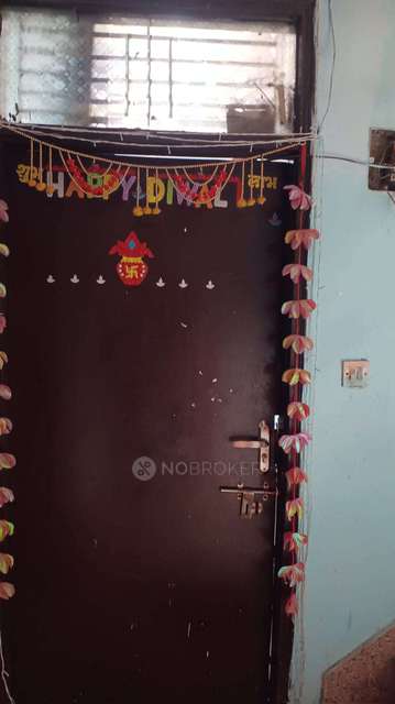 1 BHK Flat In Parlament Apartment  For Sale  In Madhu Vihar