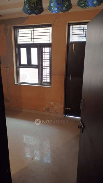 1 BHK Flat In Parlament Apartment  For Sale  In Madhu Vihar
