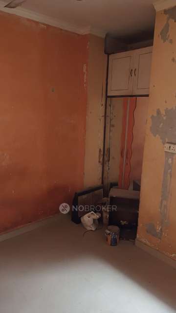 1 BHK Flat In Parlament Apartment  For Sale  In Madhu Vihar