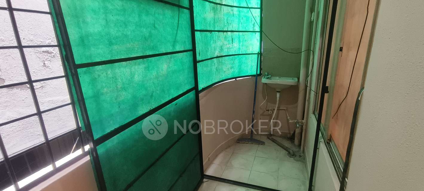 2 BHK Flat In Akshaya Residency For Sale  In Hebbal