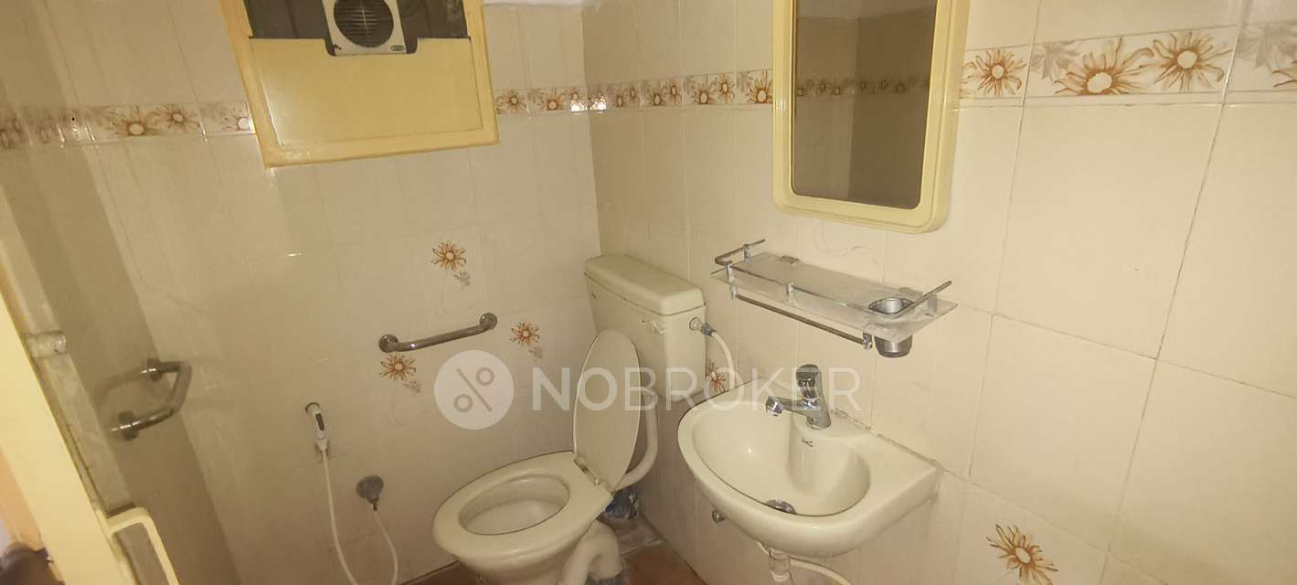 2 BHK Flat In Akshaya Residency For Sale  In Hebbal