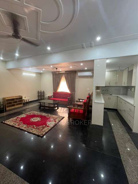 Commercial Property in Delta Iii, Greater Noida for Rent 