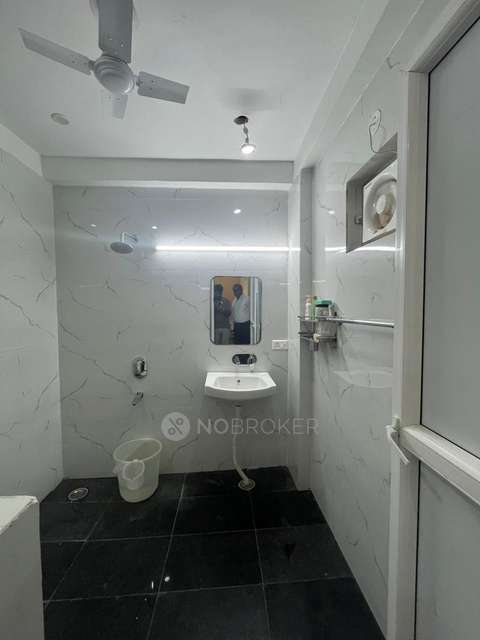 Commercial Property in Delta Iii, Greater Noida for Rent 