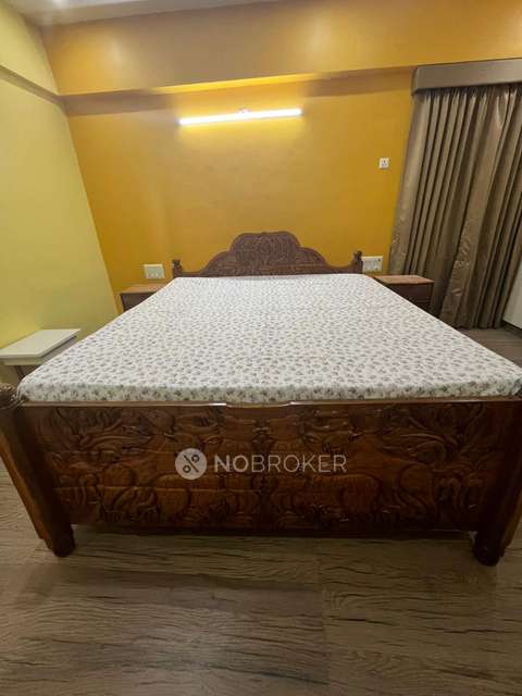 Commercial Property in Delta Iii, Greater Noida for Rent 