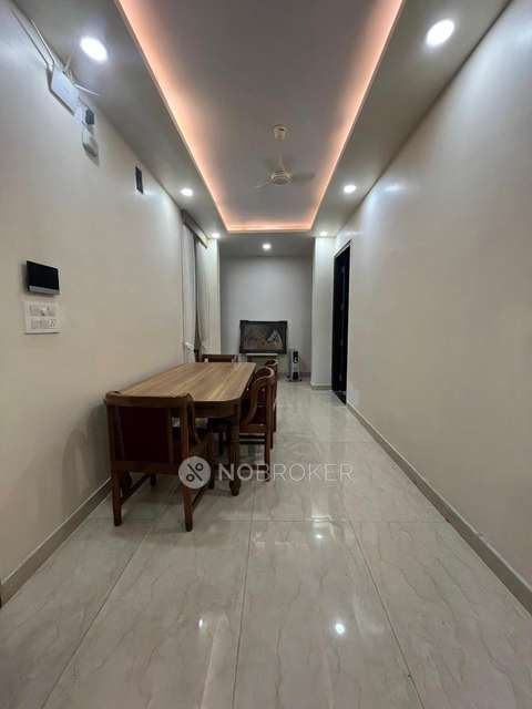 Commercial Property in Delta Iii, Greater Noida for Rent 