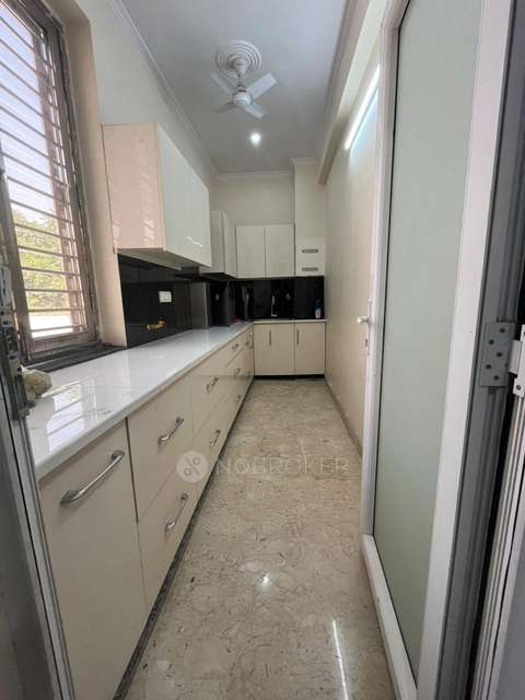 Commercial Property in Delta Iii, Greater Noida for Rent 