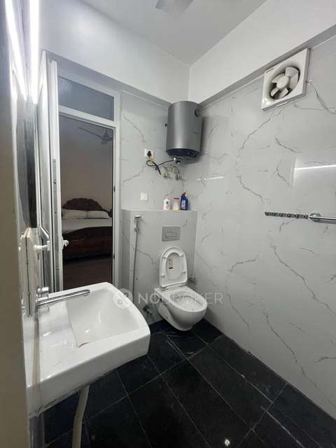 Commercial Property in Delta Iii, Greater Noida for Rent 