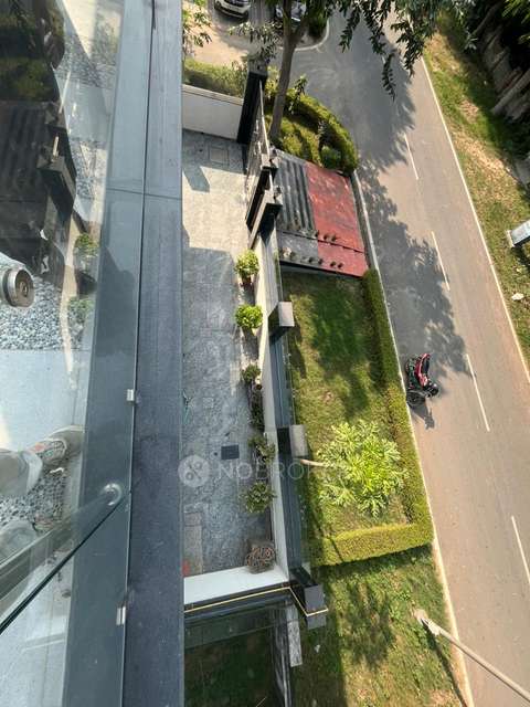 Commercial Property in Delta Iii, Greater Noida for Rent 