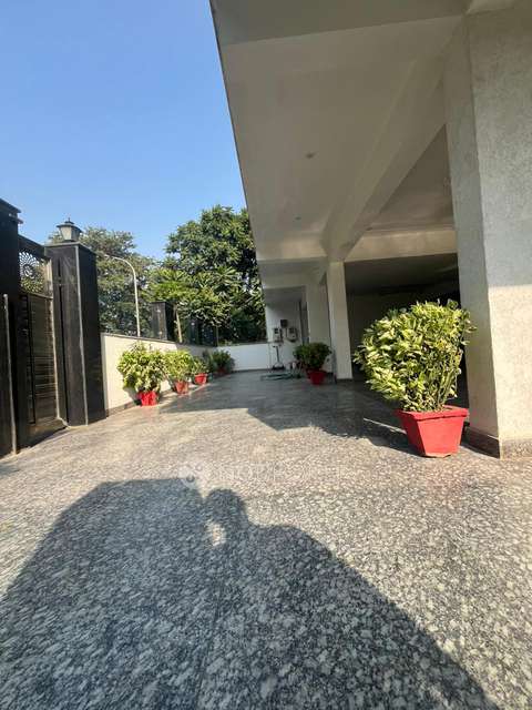 Commercial Property in Delta Iii, Greater Noida for Rent 