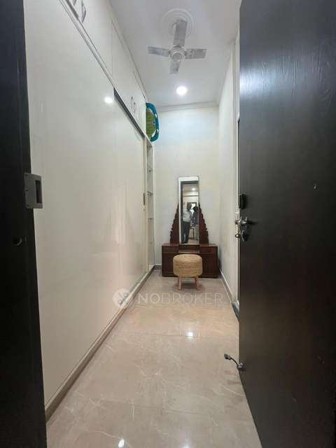 Commercial Property in Delta Iii, Greater Noida for Rent 