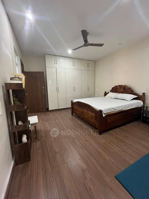 Commercial Property in Delta Iii, Greater Noida for Rent 