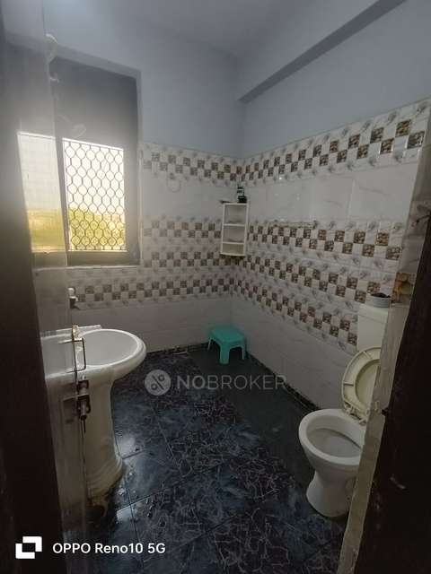 2 BHK Flat In Alaknanda Apartment For Sale  In  Surya Nagar